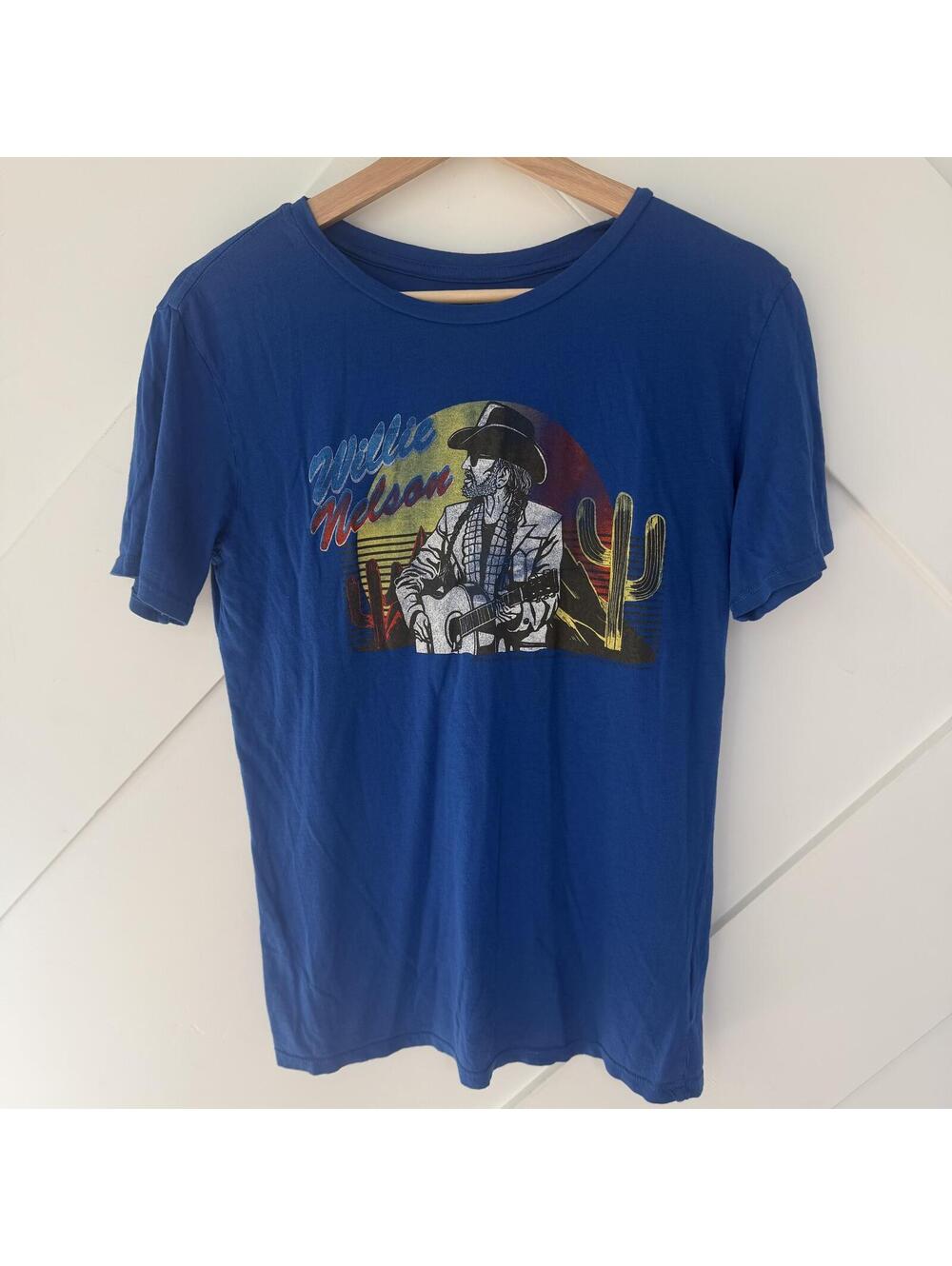 Rowdy Sprout Willie Nelson Graphic T-Shirt Medium Kids (S Women's)